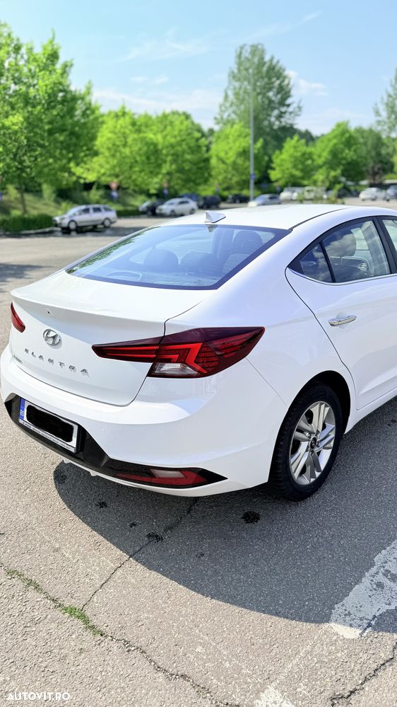 Hyundai Elantra 1.6 MPi Highway - 8