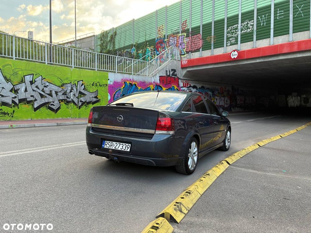 Opel Vectra 1.9 CDTI Sport / GTS - 4