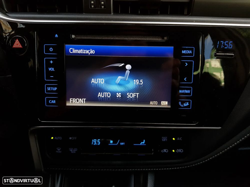 Toyota Auris Touring Sports 1.4 D-4D C.+P.Techo+P.Sport - 18