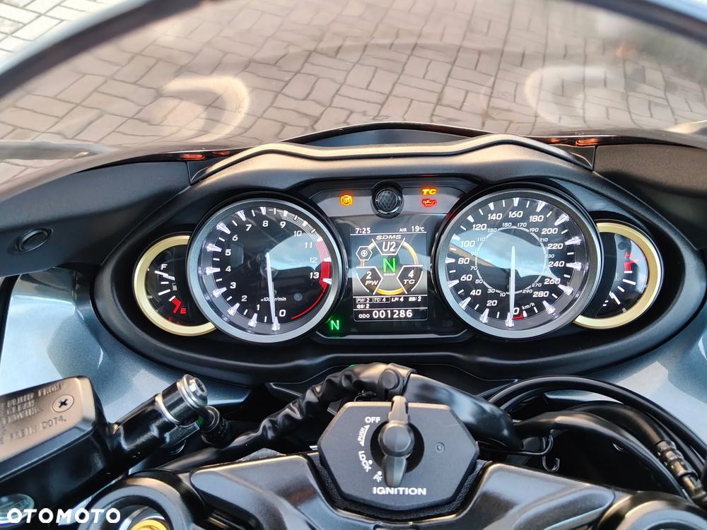 Suzuki Hayabusa - 12