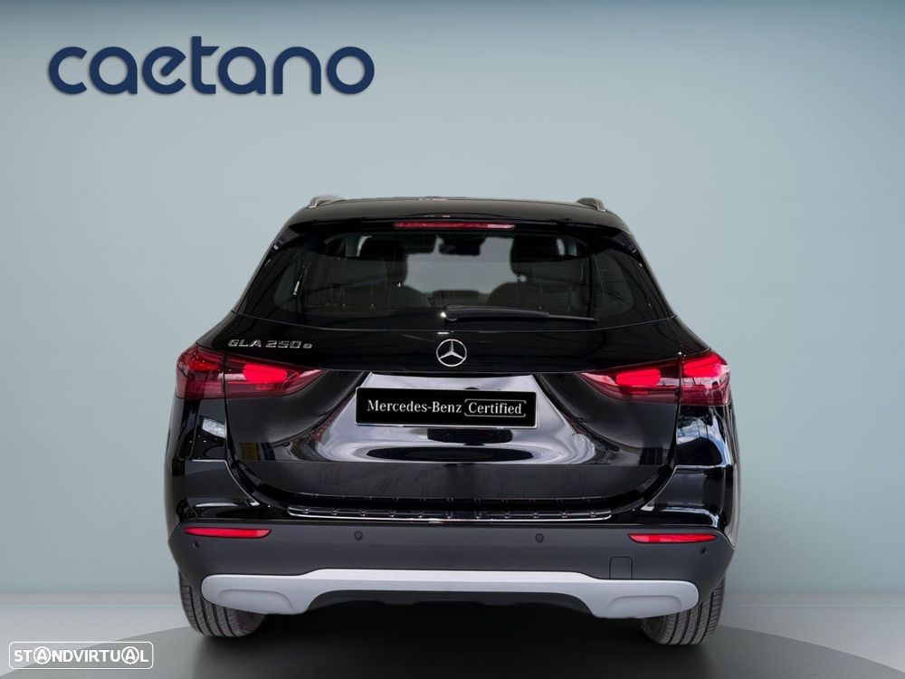 Mercedes-Benz GLA 250 e - 2