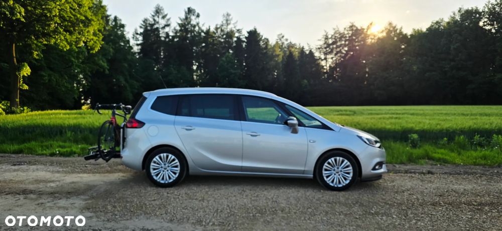Opel Zafira 1.4 T Cosmo - 2