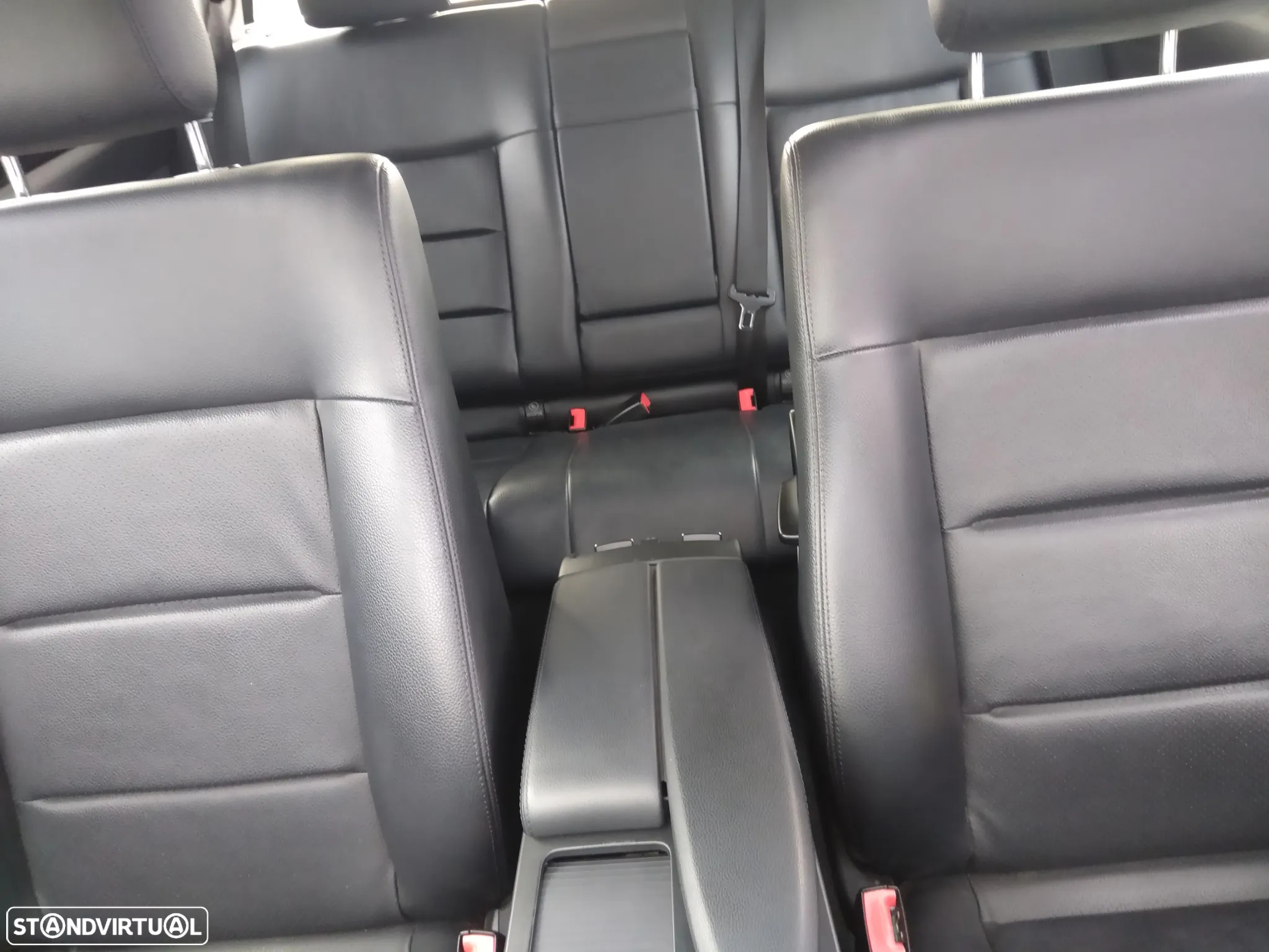 Mercedes-Benz E 250 CDi Avantgarde BlueEfficiency Auto. - 18
