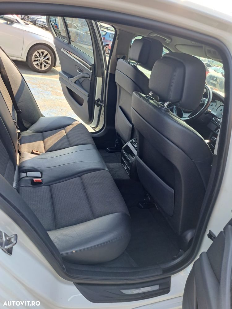 BMW Seria 5 520d Aut. - 12