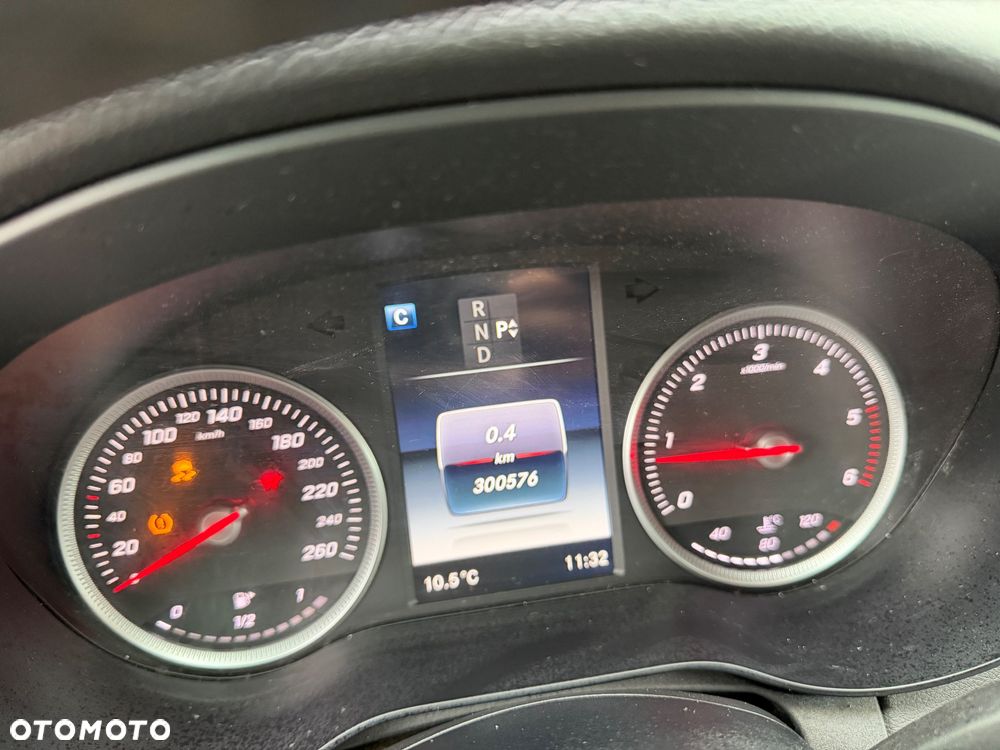 Mercedes-Benz Klasa C 200 d 9G-TRONIC Avantgarde - 27