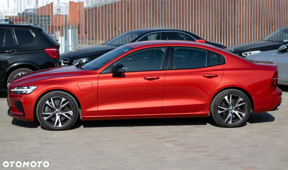 Volvo S60 T8 Recharge AWD Geartronic RDesign - 1