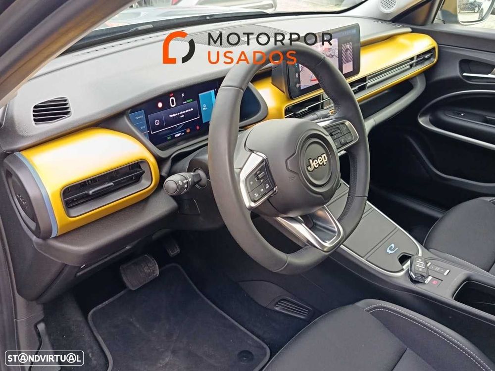 Jeep Avenger 54 kWh Summit - 15