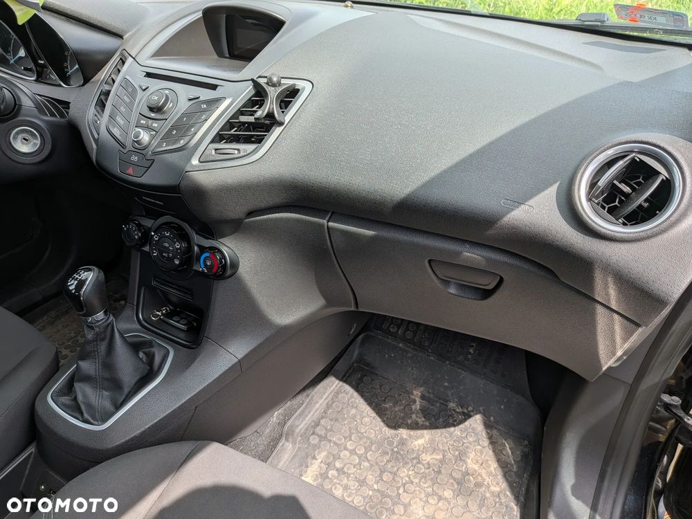 Ford Fiesta 1.25 Silver X plus EU5 - 13