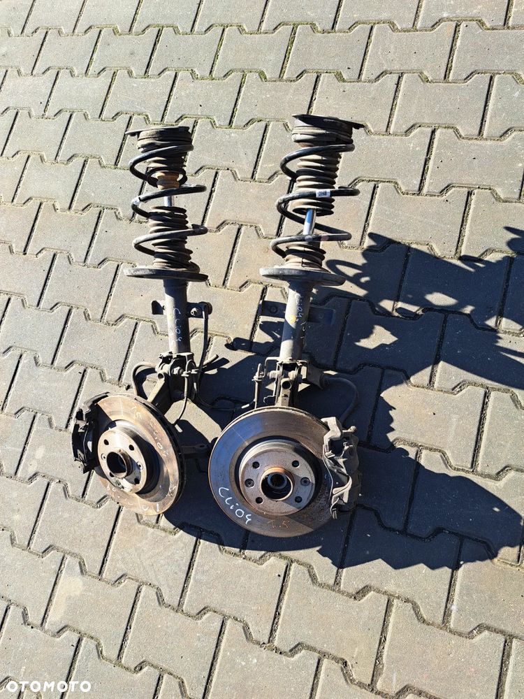Renault Clio IV Zwrotnica Mc-pherson amortyzator kopyto noga - 3