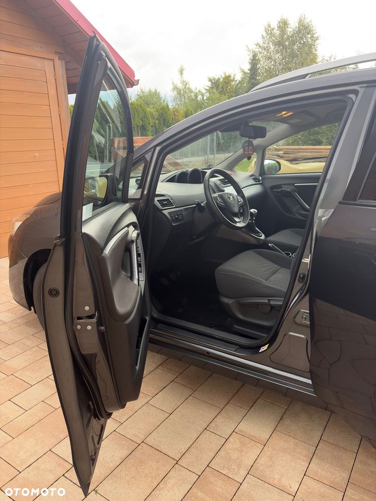 Toyota Verso 1.8 Premium 7os EU6 - 16