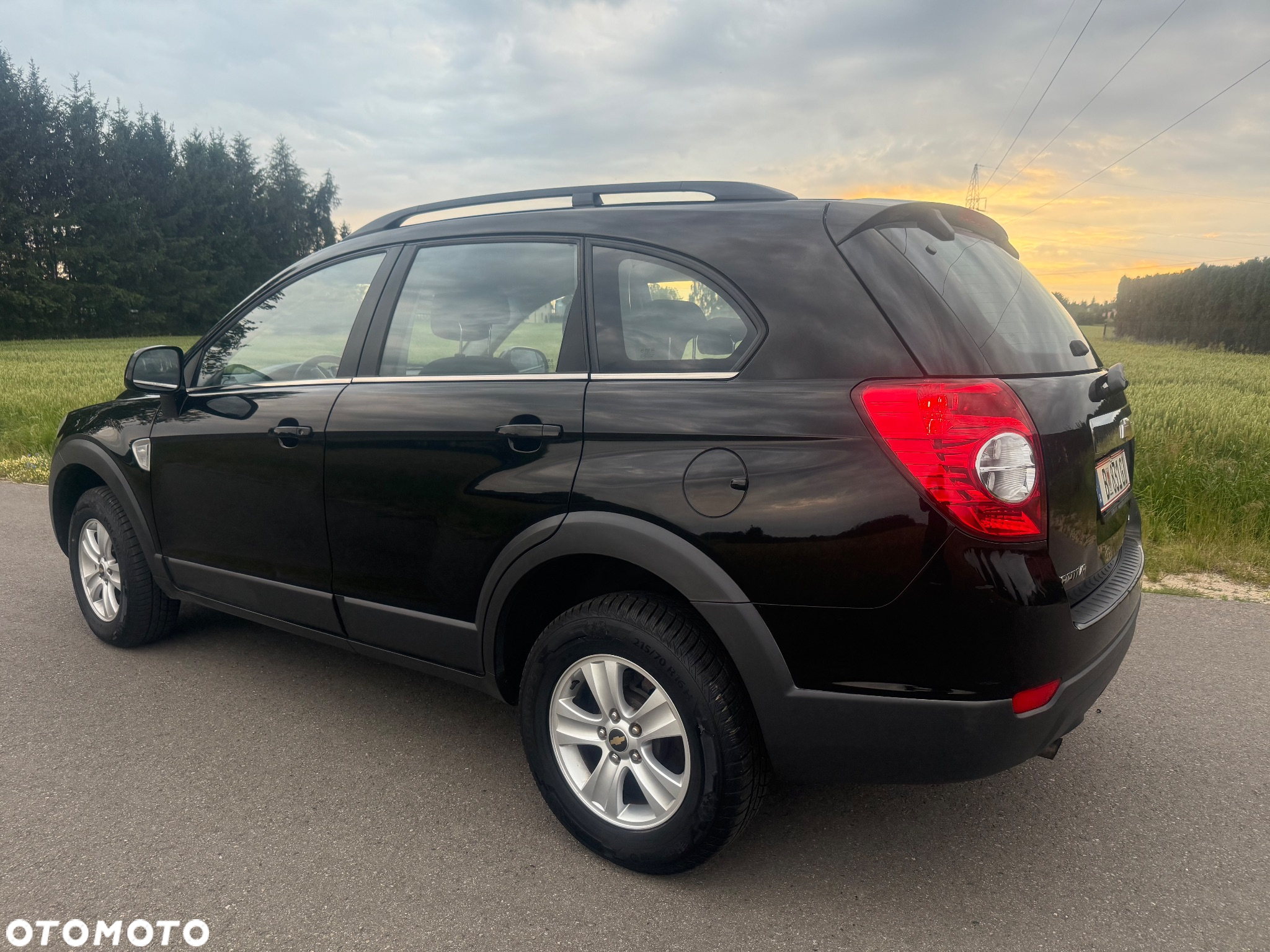 Chevrolet Captiva 2.4 LS 5os - 4