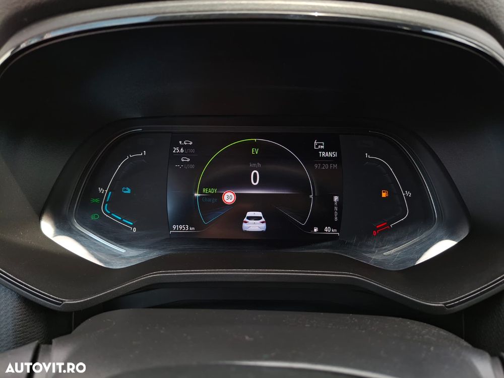 Renault Clio - 11