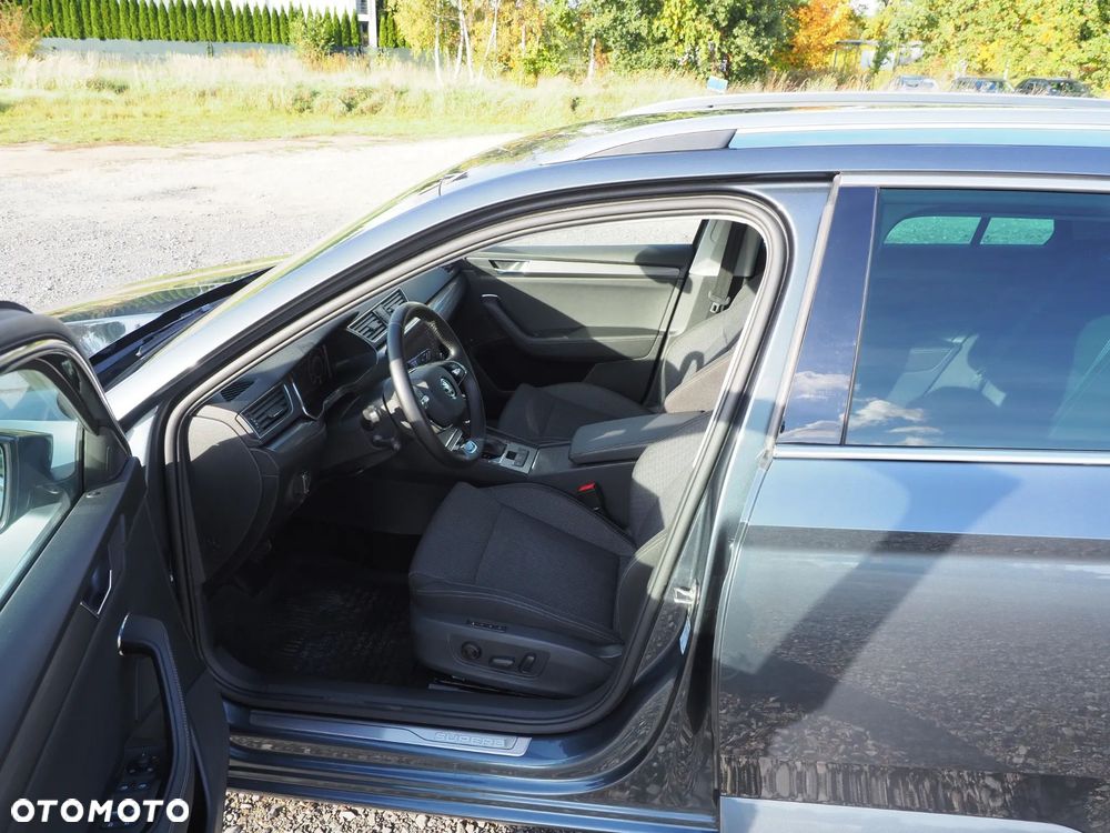 Skoda Superb 2.0 TSI Style DSG - 28