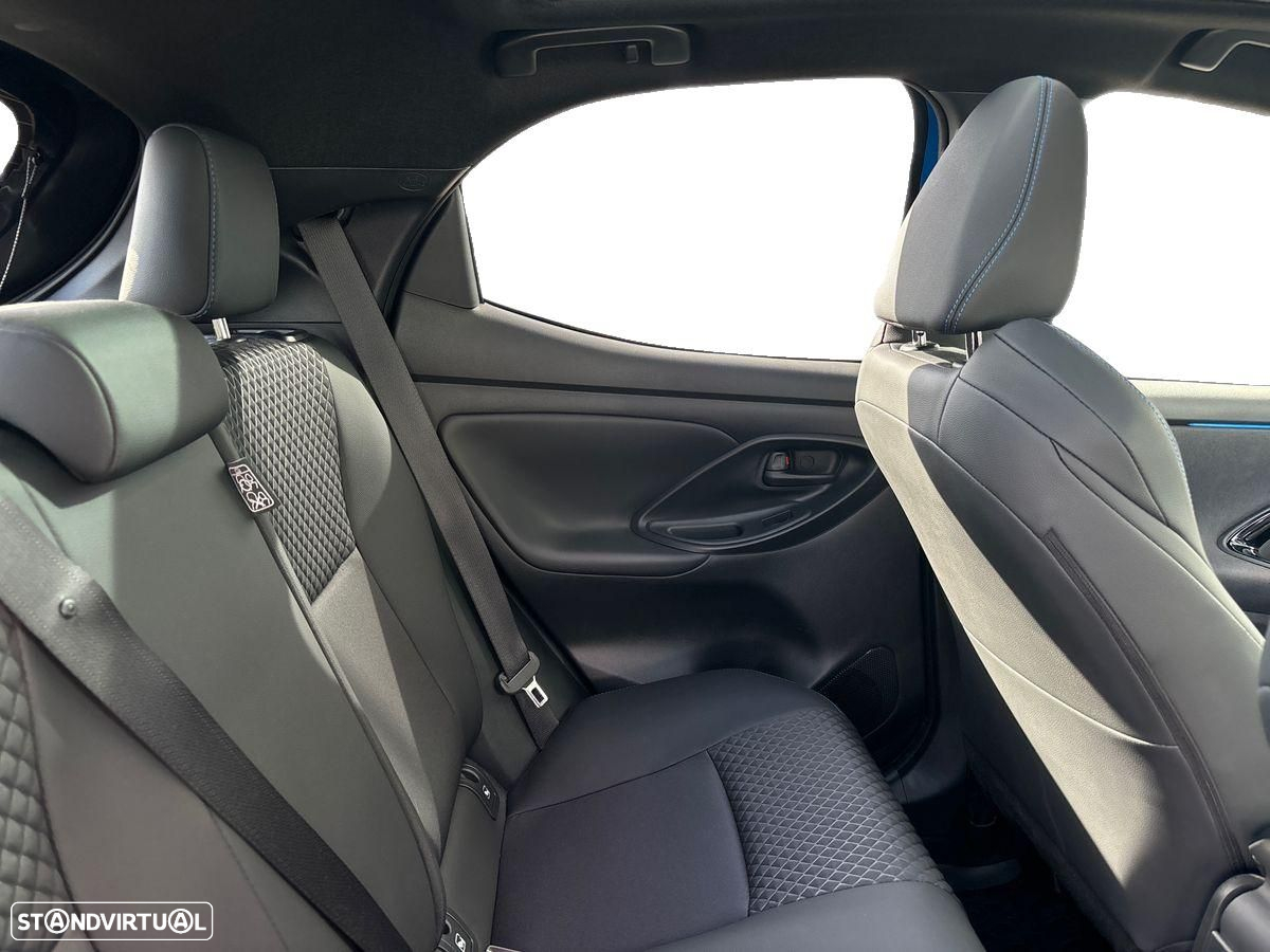Toyota Yaris - 5