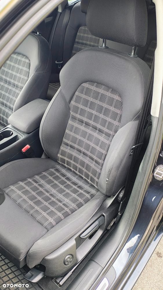 Audi A4 Avant 2.0 TDI DPF quattro S tronic Ambition - 17