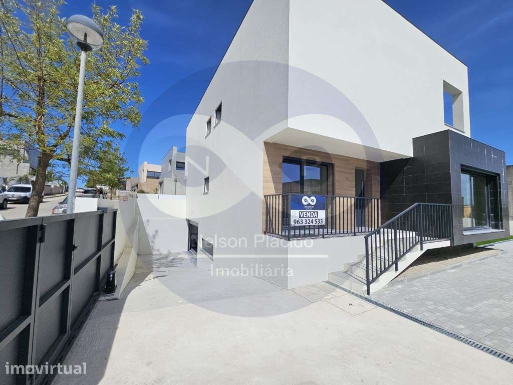 MORADIA T5 DE LUXO COM PISCINA PRIVADA A CERCA DE 30 MIN. LISBOA - Grande imagem: 5/60