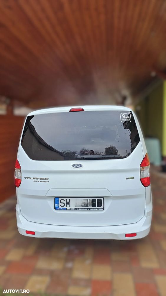 Ford Tourneo Courier 1.0 EcoBoost Trend - 6