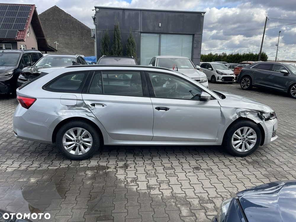 Skoda Octavia 1.5 TSI Selection - 4