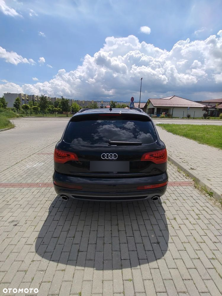 Audi Q7 - 10