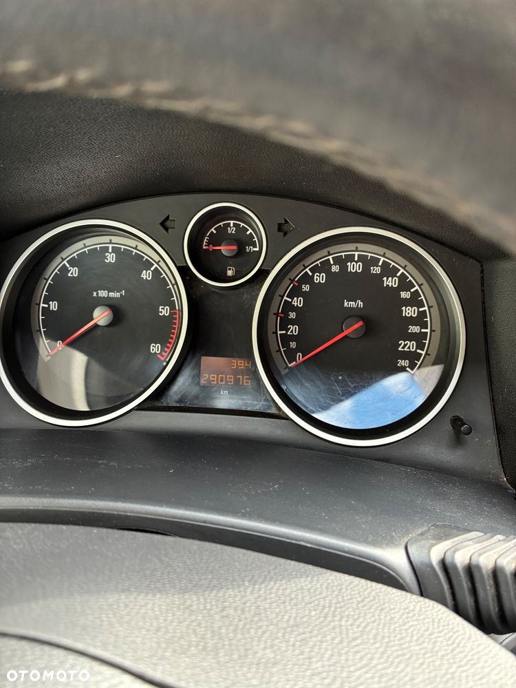 Opel Astra 1.9 CDTI Cosmo - 5