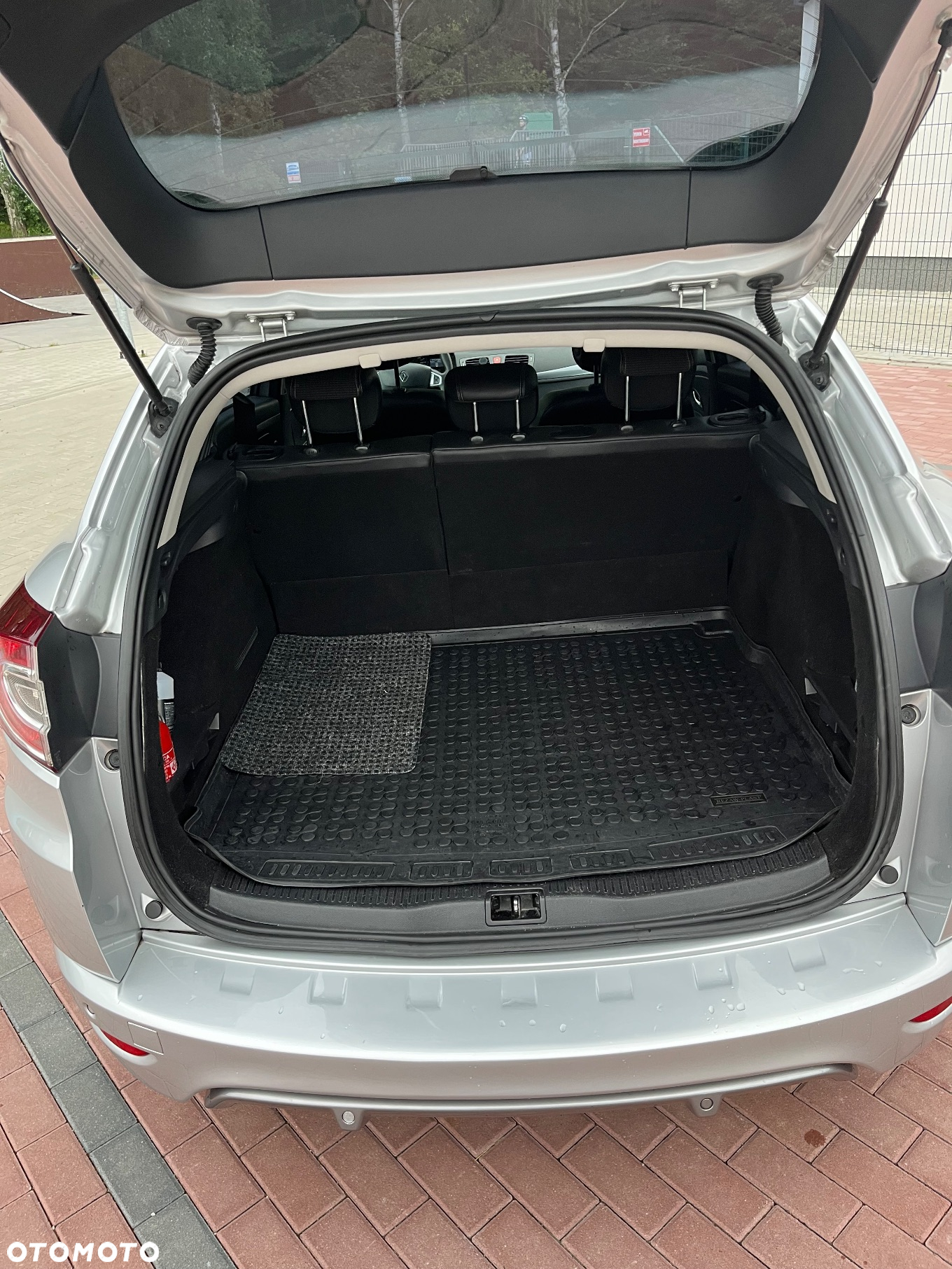 Renault Megane Grandtour TCe 130 Bose Edition - 6