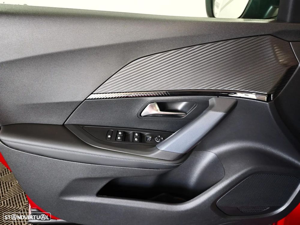 Peugeot e-2008 Allure - 26