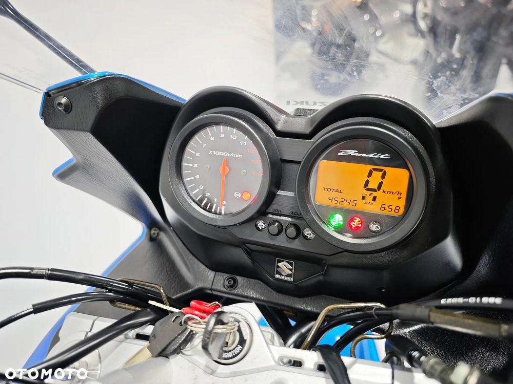 Suzuki Bandit - 5