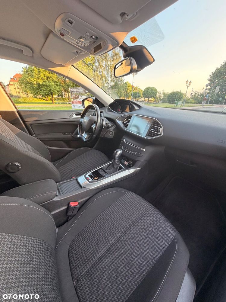 Peugeot 308 1.5 BlueHDi Active S&S EAT6 - 10