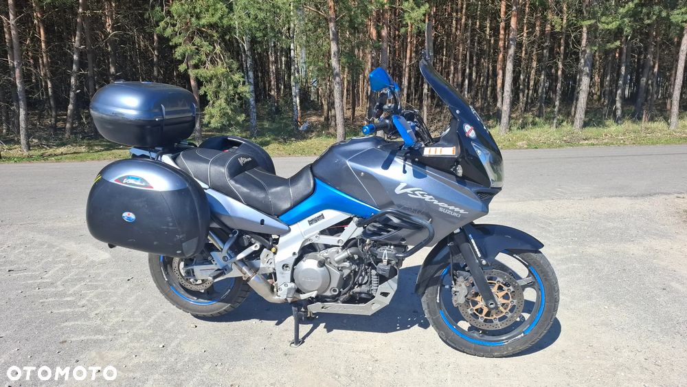 Suzuki V-STROM - 4