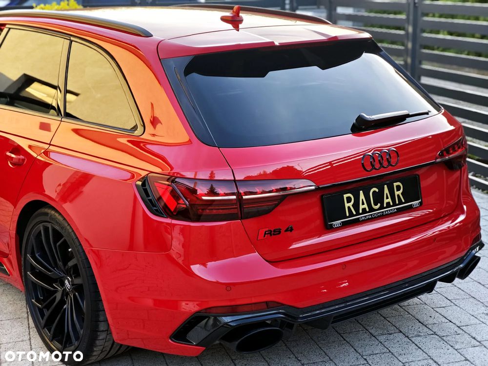 Audi RS4 Avant - 35