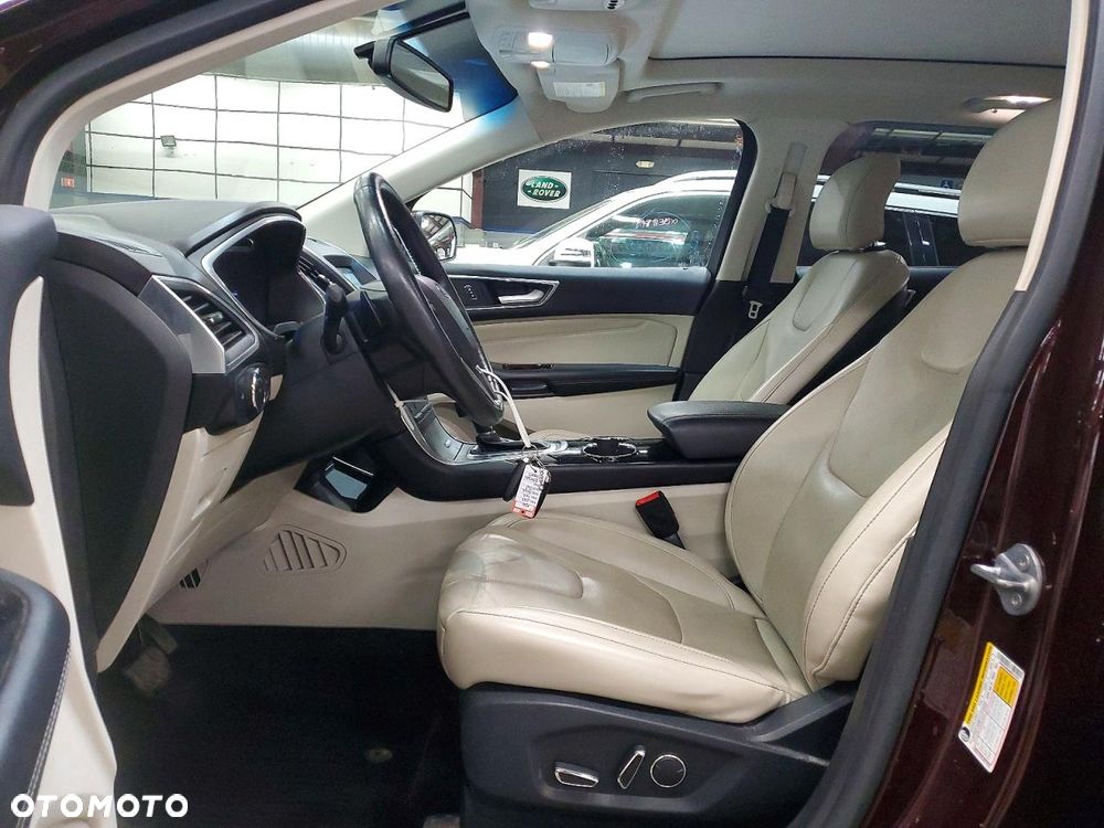 Ford Edge - 5
