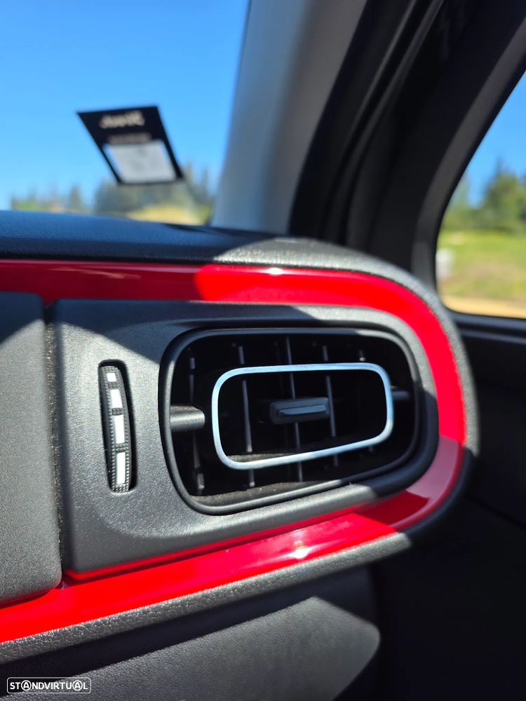 Citroën C3 1.2 PureTech Shine - 18