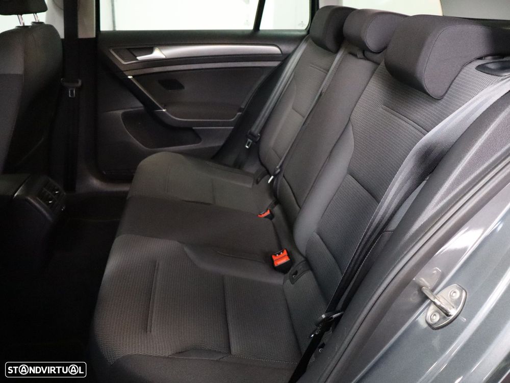 VW Golf Variant 1.6 TDi Confortline - 7