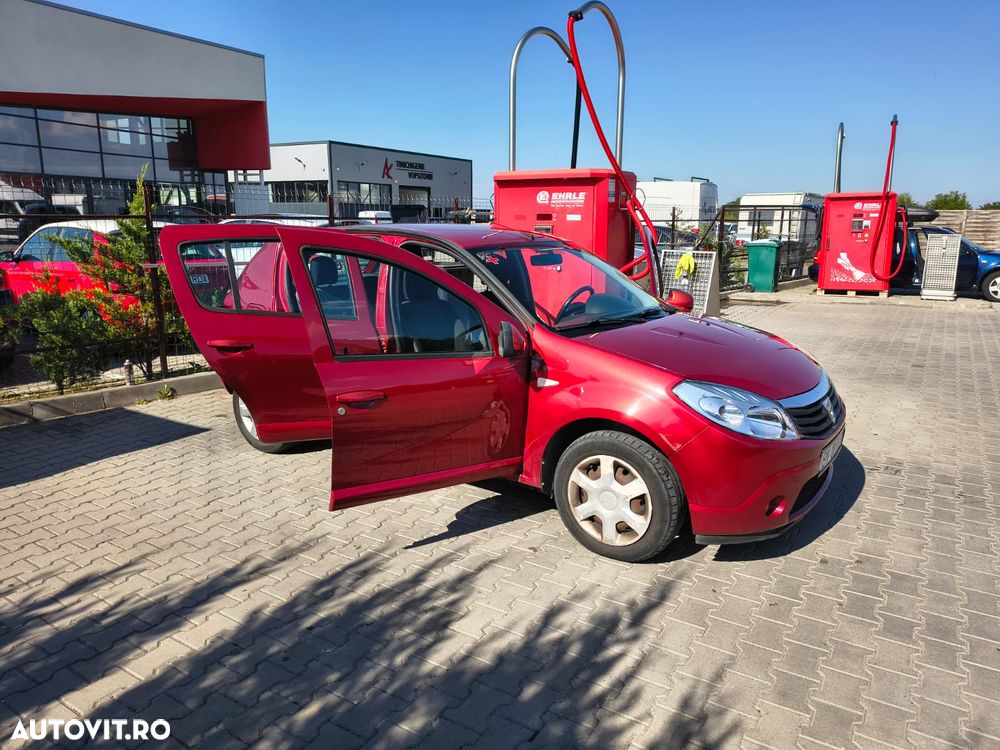 Dacia Sandero 1.5 dCI Laureate - 8