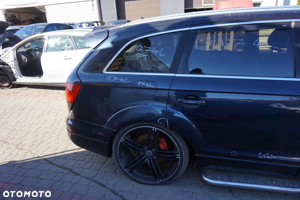 ĆWIARTKA BŁOTNIK TYLNY PRAWY Q7 4L LIFT LZ5Q  AUDI 2009-2015 - 3