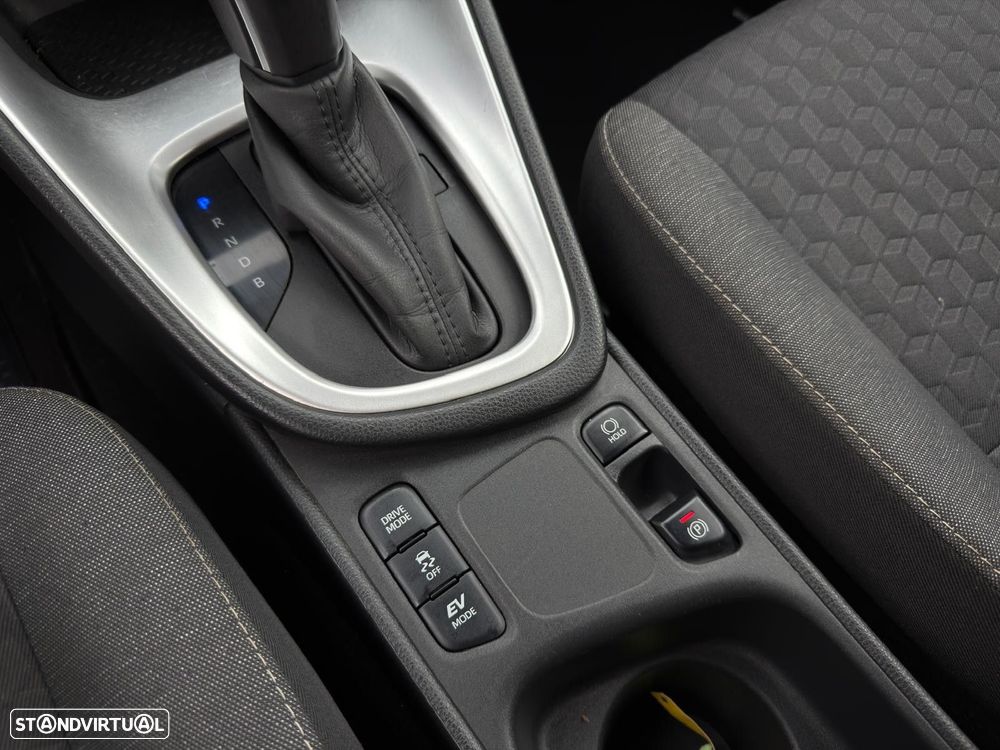 Toyota Yaris 1.5 HDF Comfort Plus - 27