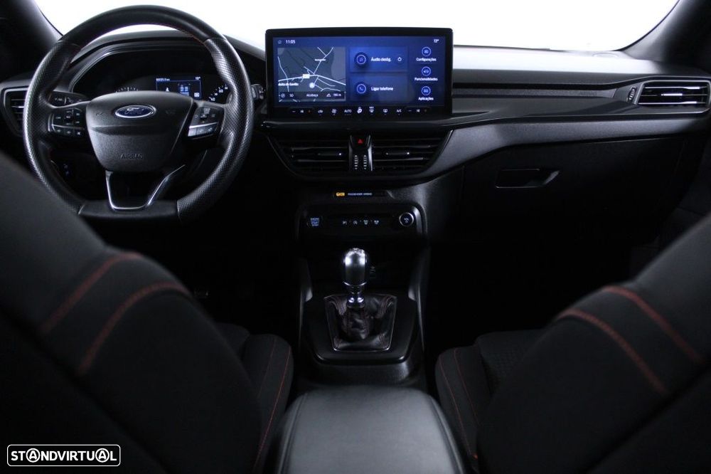 Ford Focus 1.0 EcoBoost MHEV ST-Line - 18