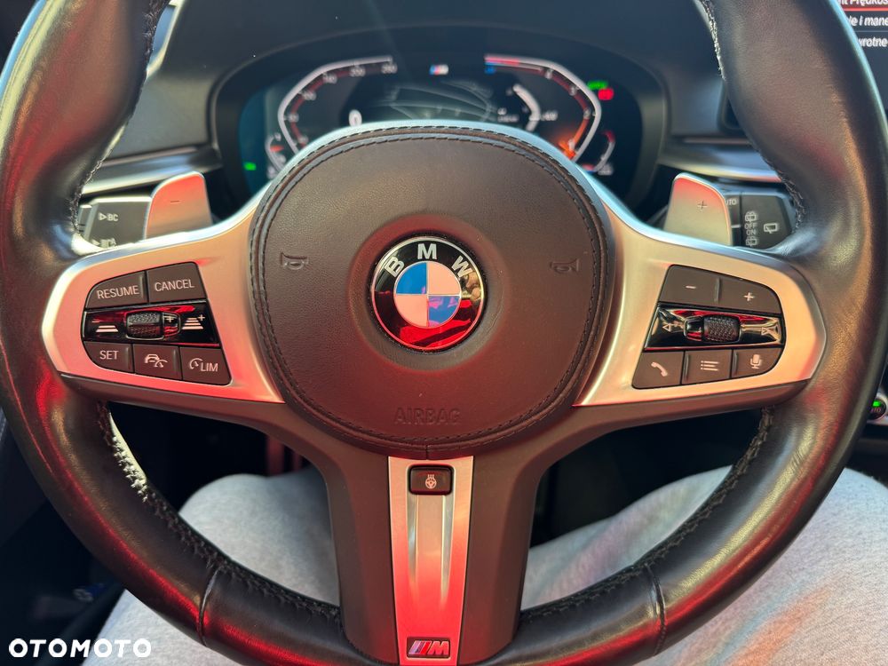 BMW Seria 5 520d MHEV Sport Line sport - 11