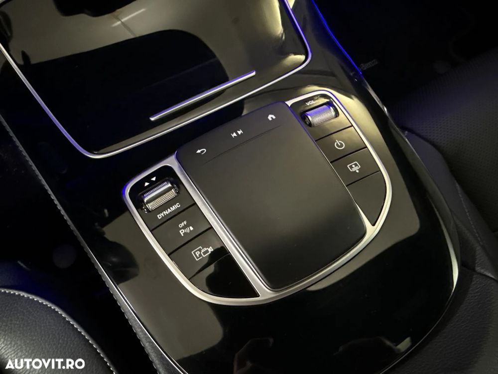 Mercedes-Benz E - 18