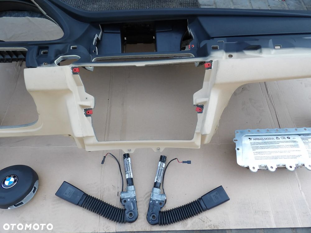 BMW - F07 - DESKA ROZDZIELCZA , KOKPIT - KONSOLA - ASYSTENT - GŁOŚNIKI - SCHOWEK - NAPINACZ - PODUSZKA KIEROWCY I PASAŻERA -  KOLOR VENETBEIGE - DEMONTAŻ - ORYGINAL - 9199048 - 4