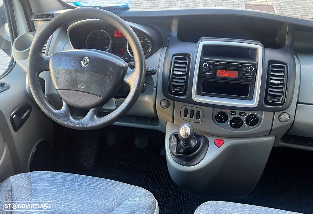 Renault Trafic - 19