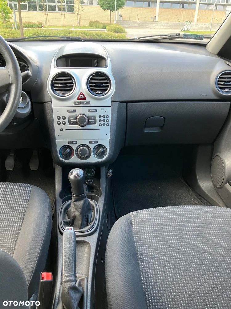 Opel Corsa 1.0 12V Essentia - 5