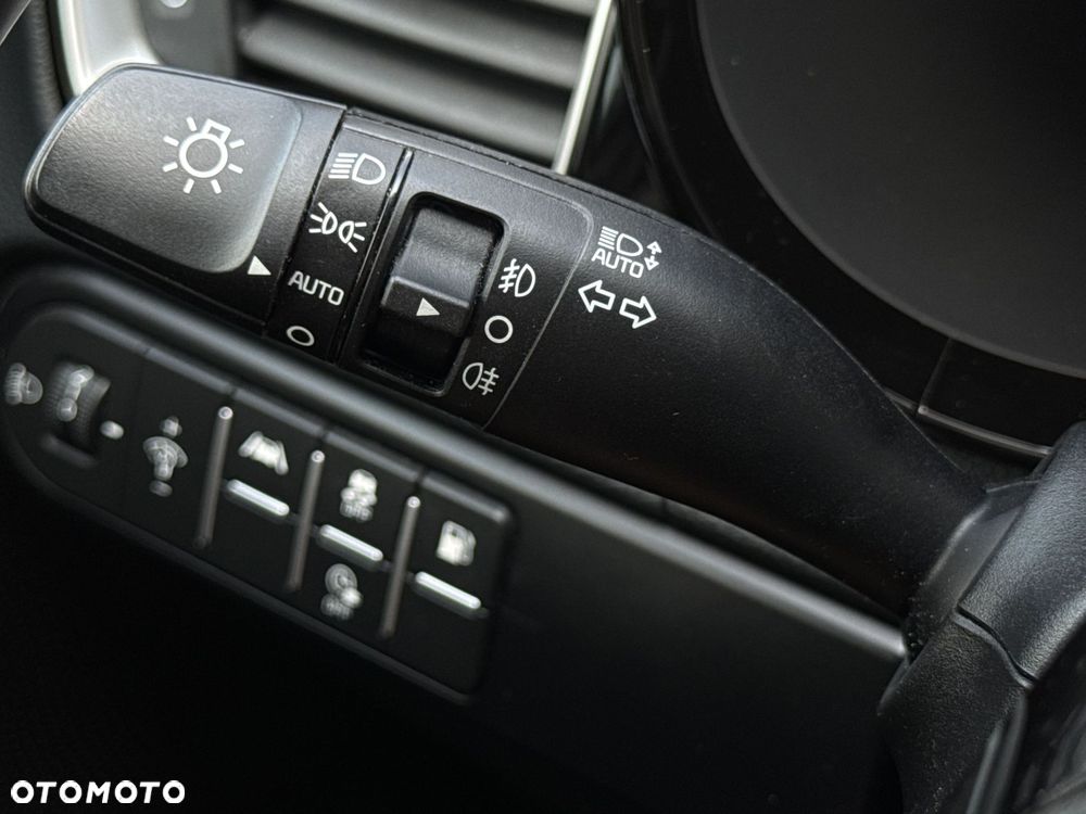 Kia XCeed 1.6 GDI PHEV Business Line DCT - 36