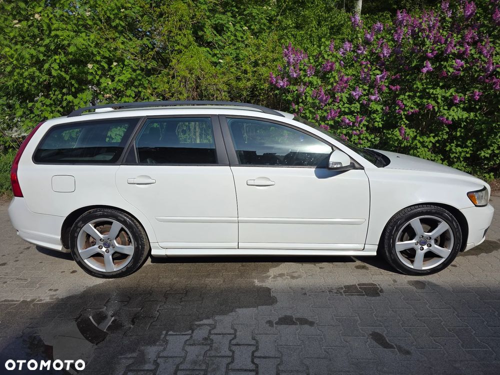 Volvo V50 D2 R-Design - 6