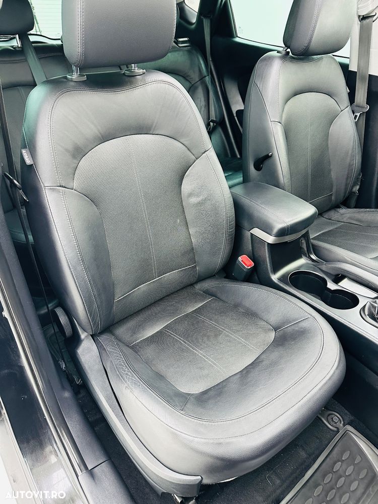 Hyundai ix35 1.6 2WD Fifa World Cup Edition - 18