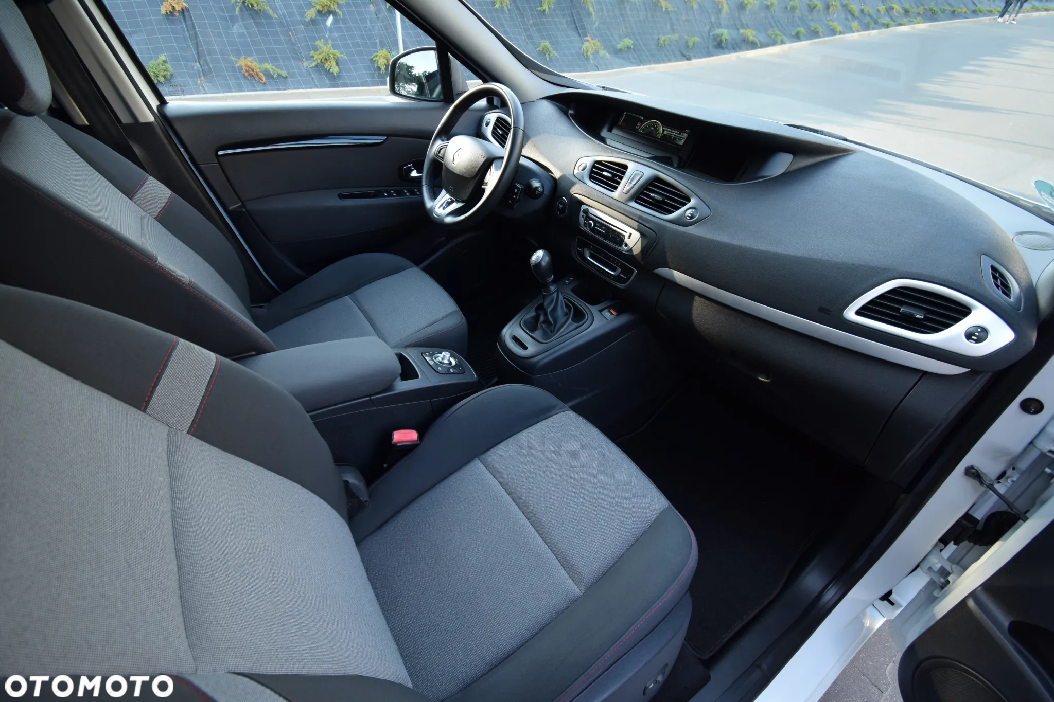 Renault Scenic - 23