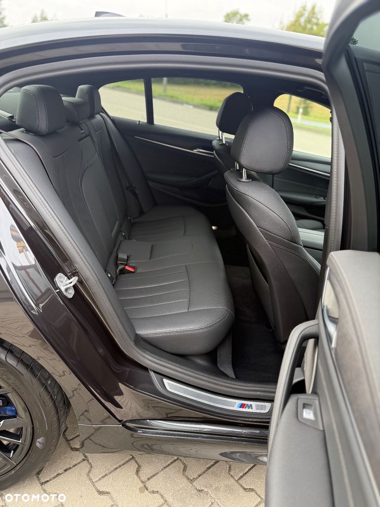 BMW Seria 5 530i xDrive mHEV M Sport sport - 18