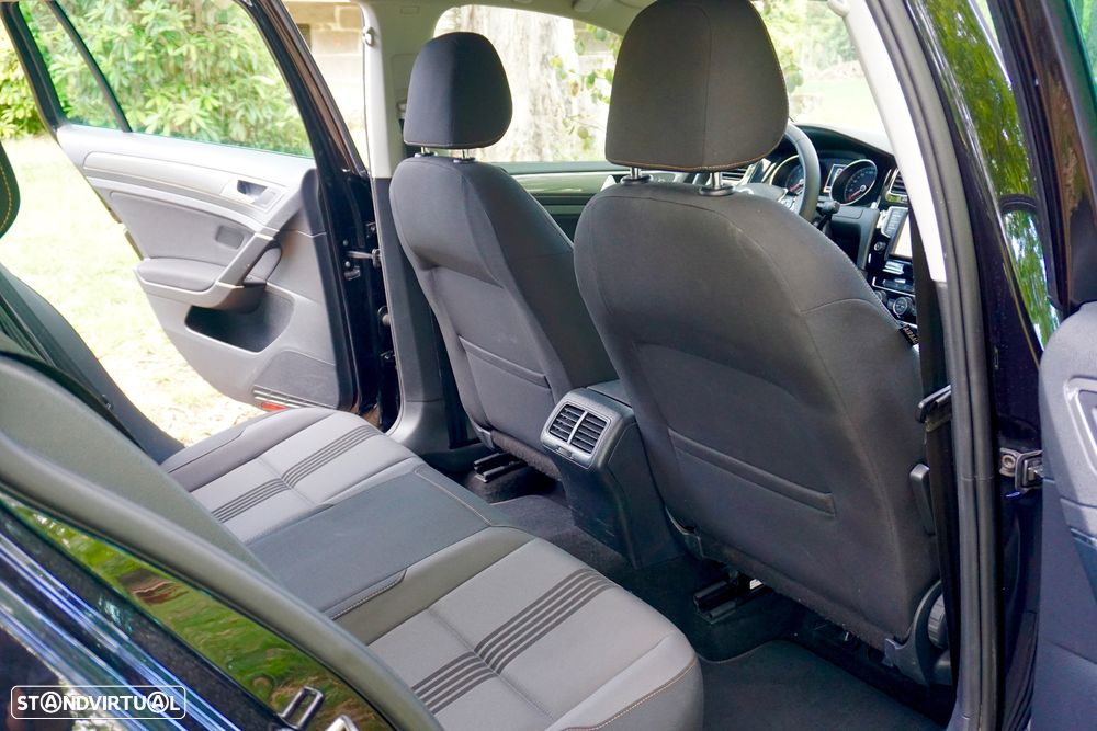 VW Golf Variant 1.6 TDi DPF Highline - 10