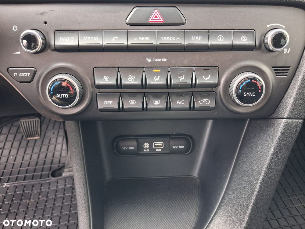 Kia Sportage 1.7 CRDI Business Line L 2WD - 26