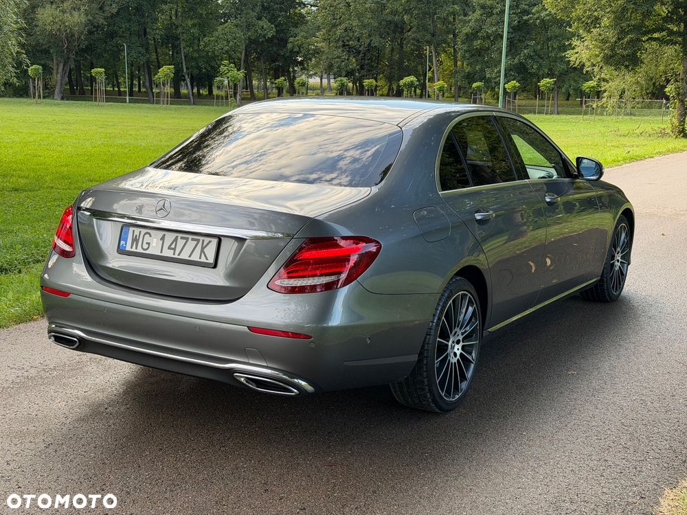 Mercedes-Benz Klasa E 220 d 4-Matic 9G-TRONIC - 5